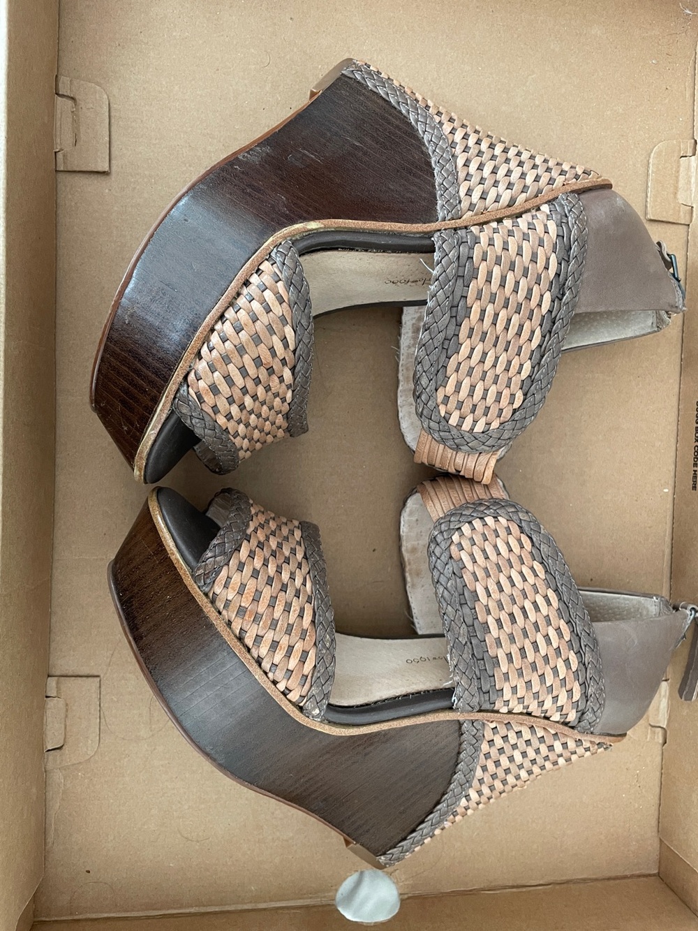 House of Harlow 1960 Eden Wedge Sandal - Picture 3 of 8